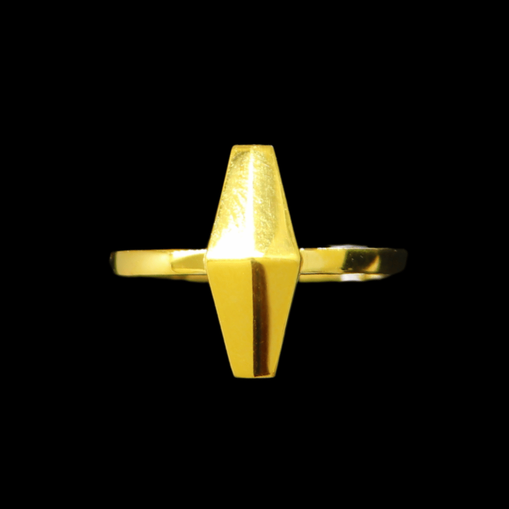 21K Yellow Gold Ring – Size 7 1/2 – SW33342